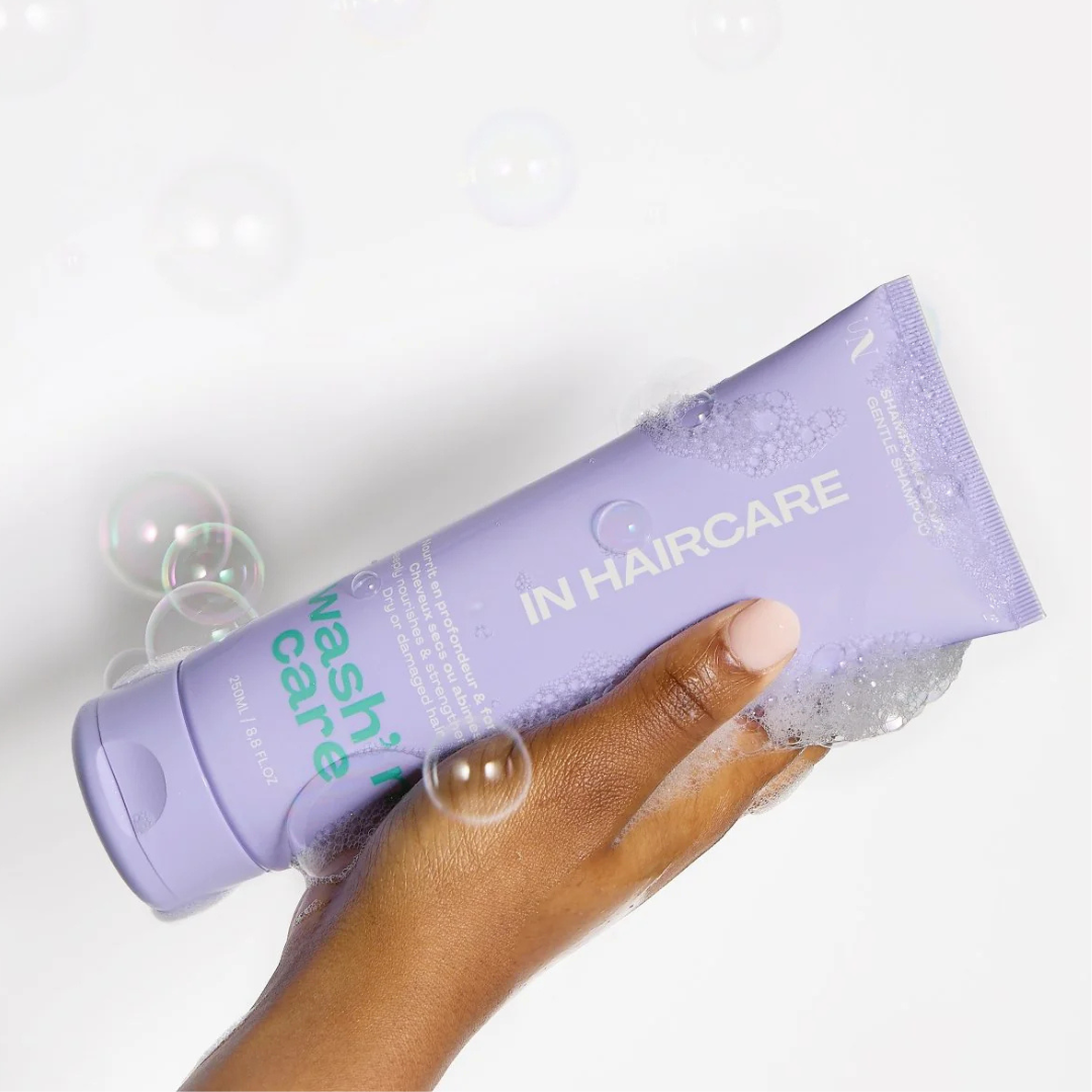Shampoing in haircare 